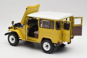 Toyota Land Cruiser FJ40 Horčicový Žltý Kyosho 1:18 08971Y Kov – obrázok 5 z 8