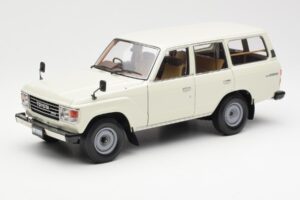 Toyota Land Cruiser J60 Biely Kyosho 1:18 08956W Kov