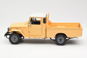 Toyota Land Cruiser Pickup Béžový Kyosho 1:18 08958BE Kov – obrázok 4 z 8