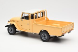 Toyota Land Cruiser Pickup Béžový Kyosho 1:18 08958BE Kov – obrázok 7 z 8