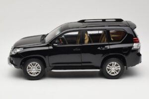 Toyota Land Cruiser Prado J150 Čierny Paudi Model 1:18 623132-BK Kov – obrázok 4 z 8