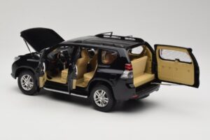 Toyota Land Cruiser Prado J150 Čierny Paudi Model 1:18 623132-BK Kov – obrázok 5 z 8