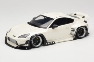 Toyota Pandem GR86 ZN8 Crystal White GT Spirit 1:18 GT498 Živica