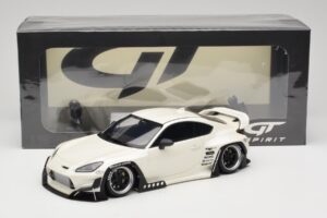 Toyota Pandem GR86 ZN8 Crystal White GT Spirit 1:18 GT498 Živica – obrázok 6 z 6