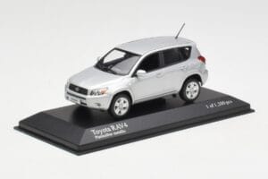 Toyota RAV4 XA30 Strieborný Minichamps 1:43 400166570 Kov – obrázok 2 z 4