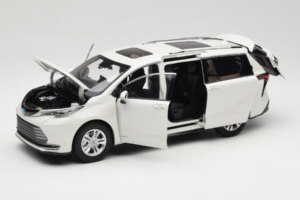 Toyota Sienna XL30 Biely OEM 1:18 TOYOTA013 Kov – obrázok 2 z 8