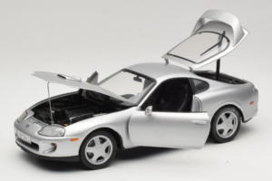 Toyota Supra A80 Strieborný Kyosho 1:18 8847 Kov – obrázok 2 z 8