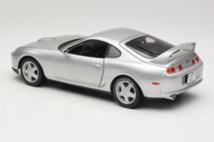 Toyota Supra A80 Strieborný Kyosho 1:18 8847 Kov – obrázok 7 z 8
