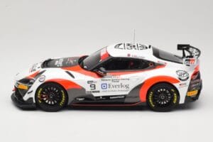 Toyota Supra A90 GT4 #9 E. Cheli / E. Joulie FFSA GT4 France 2020 Otto 1:18 OT1122 Živica – obrázok 3 z 6