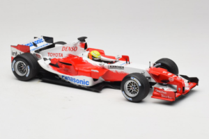 Toyota TF105 #17 R. Schumacher Panasonic Toyota Racing 2005 Minichamps 1:18 100050017 Kov – obrázok 4 z 7