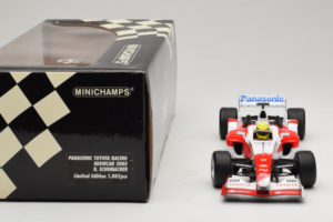 Toyota TF105 #17 R. Schumacher Panasonic Toyota Racing Showcar 2005 Minichamps 1:18 100050087 Kov – obrázok 6 z 7
