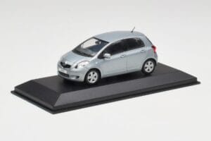 Toyota Yaris Mk2 Glacier Modrý Minichamps 1:43 TOYOTA001 Kov – obrázok 2 z 4