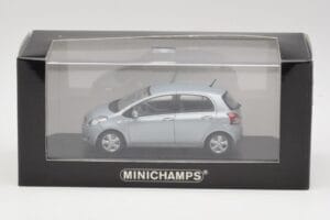 Toyota Yaris Mk2 Glacier Modrý Minichamps 1:43 TOYOTA001 Kov – obrázok 4 z 4