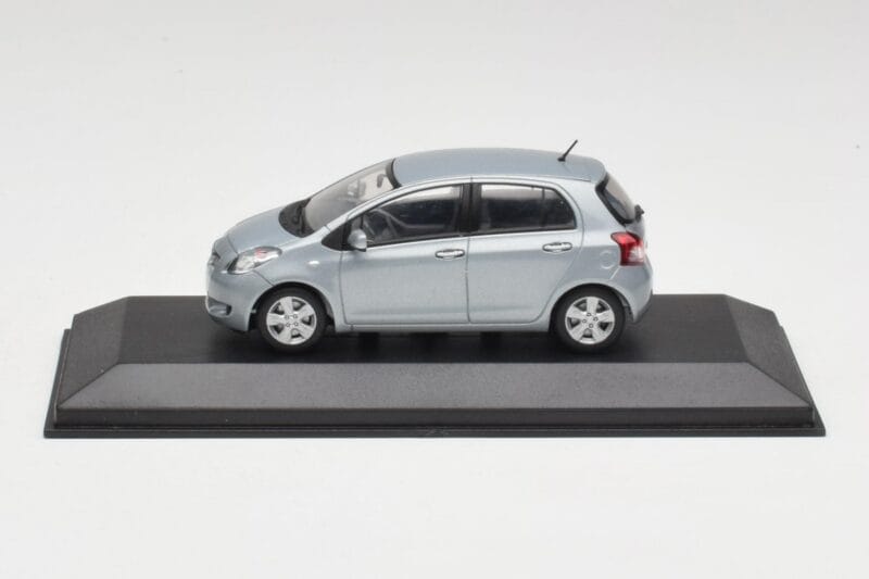 Toyota Yaris Mk2 Glacier Modrý Minichamps 1:43 TOYOTA001 Kov