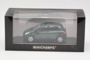 Toyota Yaris XP10 Oxford Green Minichamps 1:43 400166501 Kov – obrázok 4 z 4