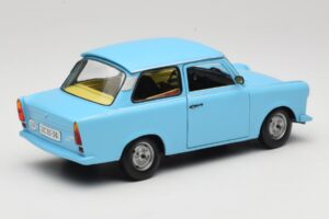 Trabant 601 Modrý Sun Star 1:18 4290 Kov – obrázok 3 z 8