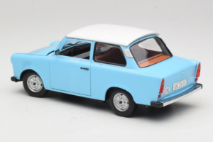 Trabant 601 Deluxe Modrý Biely Sun Star 1:18 4286 Kov – obrázok 5 z 6