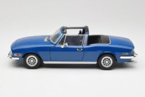 Triumph Stag Mk1 Sapphire Blue Revell 1:18 8815 Kov – obrázok 4 z 8