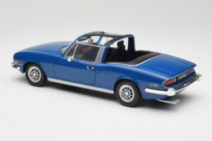 Triumph Stag Mk1 Sapphire Blue Revell 1:18 8815 Kov – obrázok 7 z 8