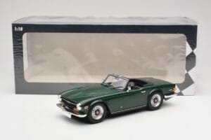 Triumph TR6 PI Tmavo Zelený Minichamps 1:18 155132030 Kov – obrázok 6 z 6