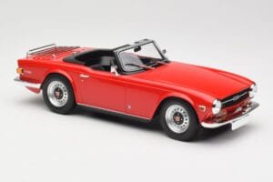 Triumph TR6 PI Červený Minichamps 1:18 155132031 Kov – obrázok 4 z 6