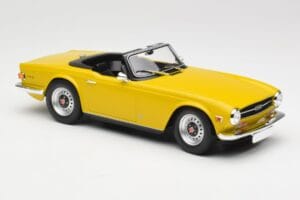 Triumph TR6 RHD Žltý Minichamps 1:18 155132034 Kov – obrázok 4 z 6