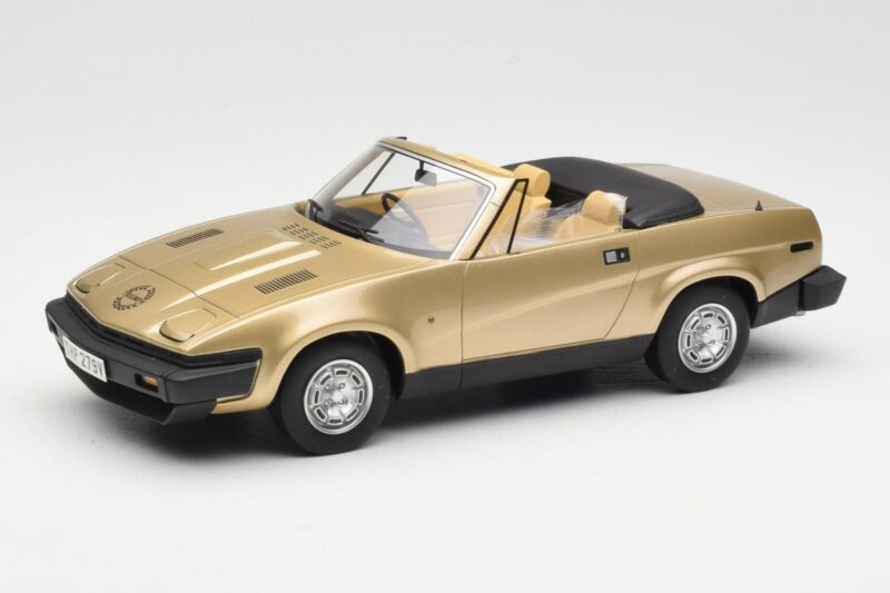 Triumph TR7 DHC Zlatý BoS Models 1:18 BOS221 Živica