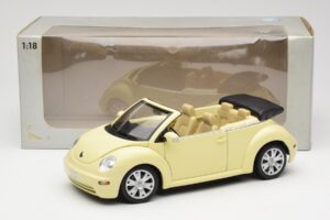 Volkswagen Beetle Kabriolet Žltý Gate 1:18 VW24108 Kov – obrázok 8 z 8