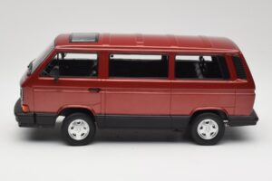 Volkswagen Bus T3 Multivan Magnum Mars Red Metallic KK-Scale 1:18 KKDC180991 Kov – obrázok 3 z 6