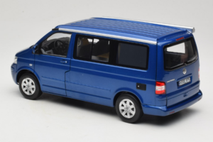 Volkswagen California T4 Ravenna Blue Metallic Norev 1:18 188607 Kov – obrázok 7 z 8
