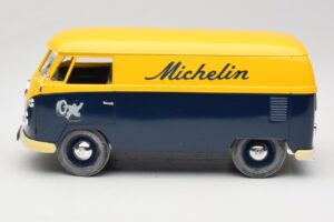 Volkswagen T1 Combi Michelin Čierny & Žltý Solido 1:18 9406 Kov – obrázok 4 z 8