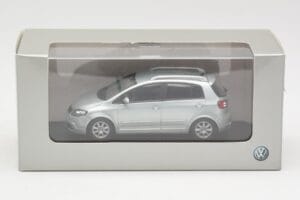 Volkswagen Cross Golf Mk5 Strieborný Minichamps 1:43 400054370 Kov – obrázok 4 z 4