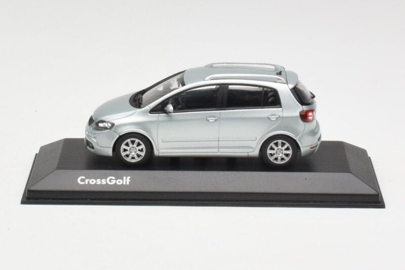Volkswagen Cross Golf Mk5 Strieborný Minichamps 1:43 400054370 Kov