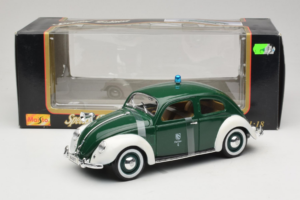 Volkswagen Export Sedan Police Maisto 1:18 56004 Kov – obrázok 6 z 6