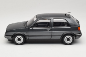 Volkswagen Golf Mk2 CL Grey Metallic Norev 1:18 188556 Kov – obrázok 4 z 8