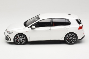 Volkswagen Golf GTI Mk8 White Metallic Norev 1:18 188593 Kov – obrázok 4 z 8