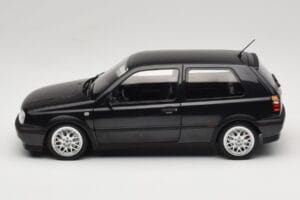 Volkswagen Golf Mk3 GTI Black Metallic Norev 1:18 188415 Kov – obrázok 4 z 8