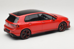 Volkswagen Golf Mk8 GTI 50th Edition Tornado Red Otto 1:18 OT1322 Živica – obrázok 2 z 6