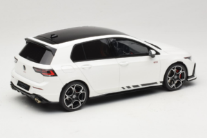 Volkswagen Golf Mk8 GTI Clubsport Pure White Otto 1:18 OT1221 Živica – obrázok 2 z 6