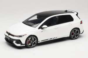 Volkswagen Golf Mk8 GTI Clubsport Pure White Otto 1:18 OT1221 Živica