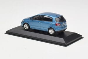 Volkswagen Golf Plus Mk5 Blue Metallic Minichamps 1:43 GOLF002 Kov – obrázok 3 z 4