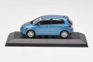 Volkswagen Golf Plus Mk5 Blue Metallic Minichamps 1:43 GOLF002 Kov