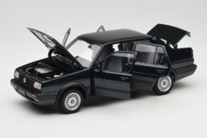 Volkswagen Jetta Mk3 CL Čierny Icartime 1:18 JETTA001 Kov – obrázok 2 z 8