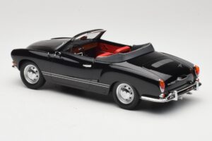 Volkswagen Karmann Ghia Kabriolet Čierny Minichamps 1:18 155054031 Kov – obrázok 5 z 6