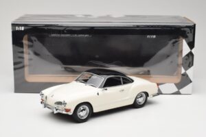 Volkswagen Karmann Ghia Krémový Čierny Minichamps 1:18 155054021 Kov – obrázok 6 z 6