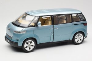 Volkswagen Microbus Concept Svetlozelený Revell 1:18 08444 Kov