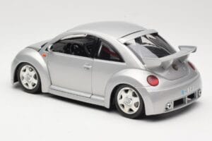 Volkswagen New Beetle RSi Strieborný Bburago 1:18 3306 Kov – obrázok 7 z 8