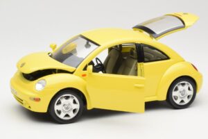 Volkswagen New Beetle Žltý Bburago 1:18 BEETLE001 Kov – obrázok 2 z 8