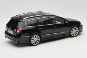 Volkswagen Passat B6 R36 Variant Čierny NZG 1:18 KF044-4A Kov – obrázok 3 z 8