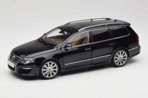 Volkswagen Passat B6 R36 Variant Čierny NZG 1:18 KF044-4A Kov